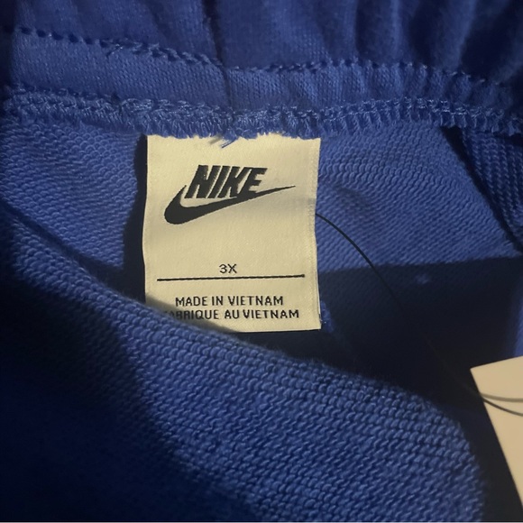 Nike Women's Sportswear Club Fleece Shorts - Picture 6 of 6